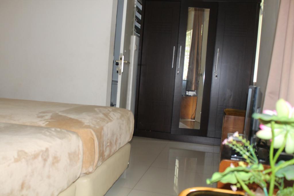 Gondia Guesthouse จาการ์ตา ห้อง รูปภาพ