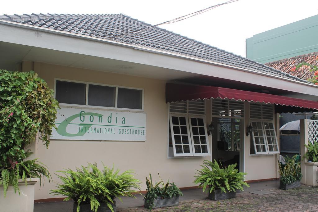 Gondia Guesthouse จาการ์ตา ภายนอก รูปภาพ